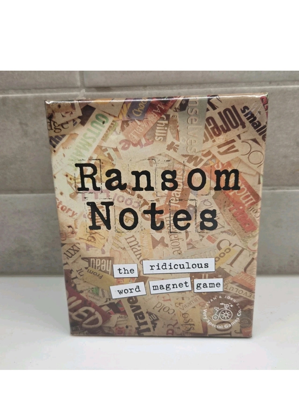 Ransom Notes The Ridiculous Word Magnet Game *BRAND NEW SEALED*
